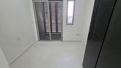 # 1 Loft (D14), Apartment #553616121